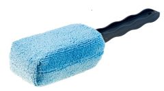 Krtača za čiščenje koles in platišč